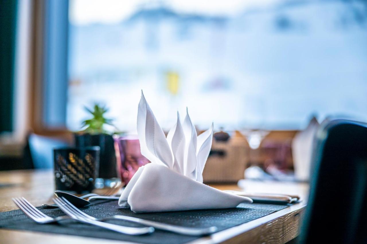 Boutique Hotel Pellas Vella エクステリア 写真