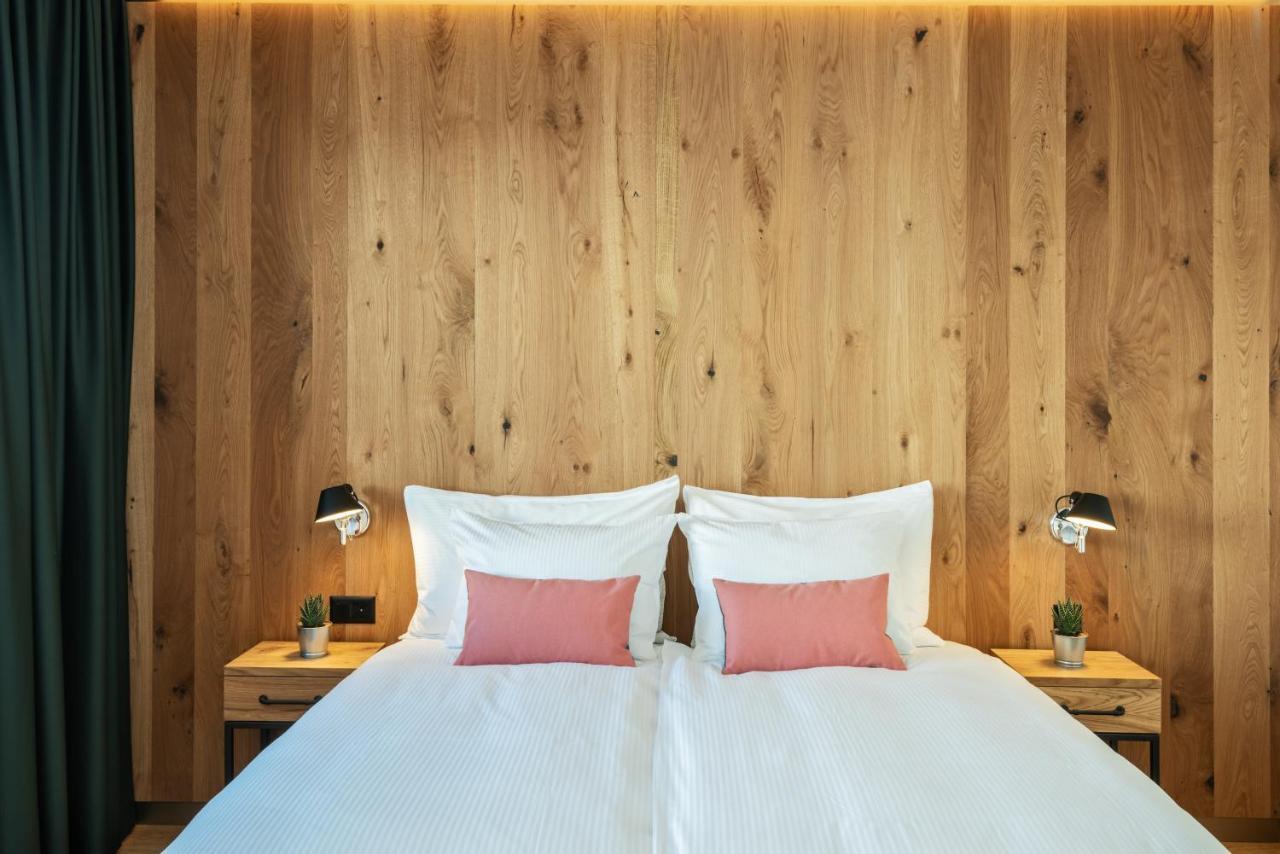 Boutique Hotel Pellas Vella エクステリア 写真